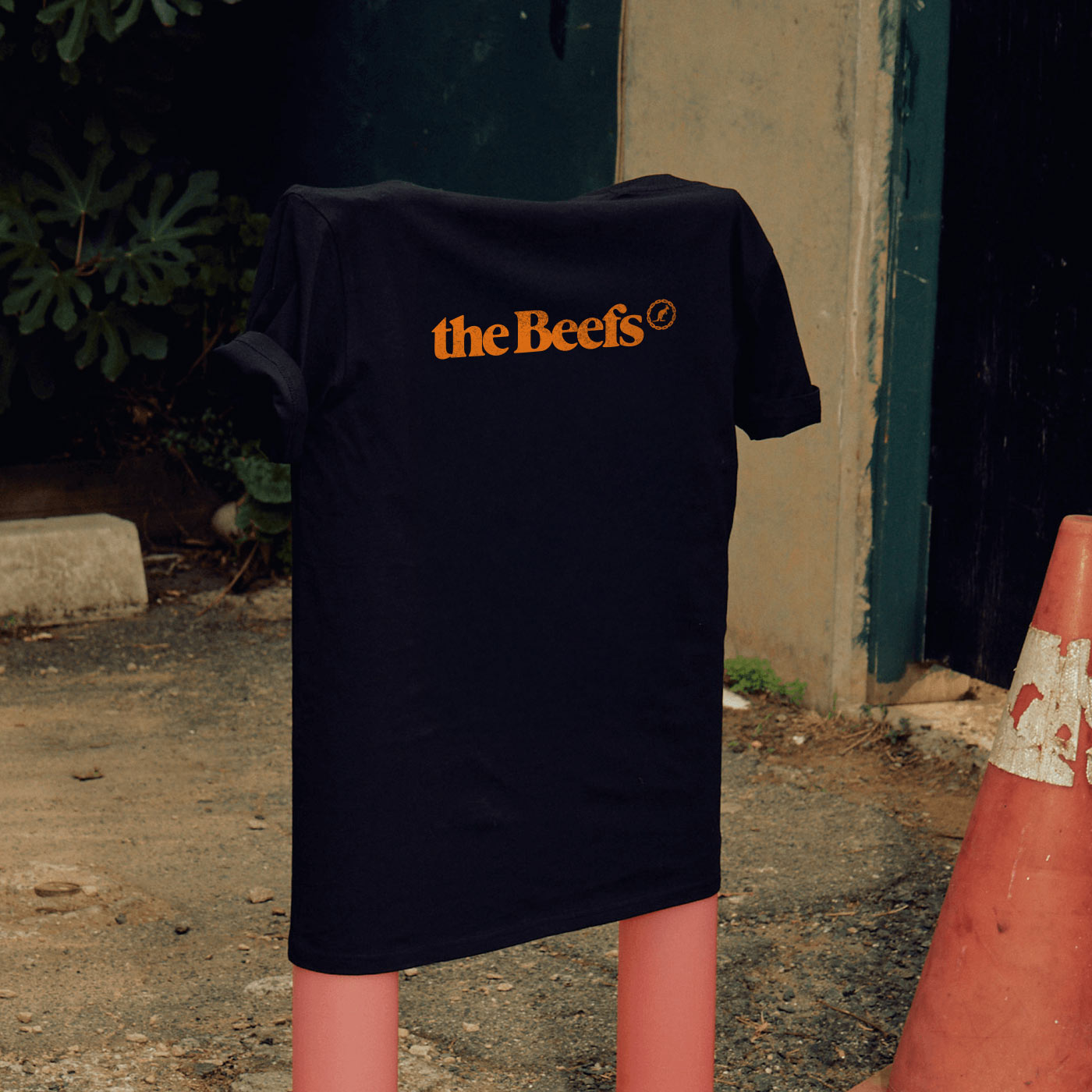 Basic Beef Black tee